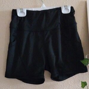 Women's Black Athletic Workout Shorts With Pockets - Small